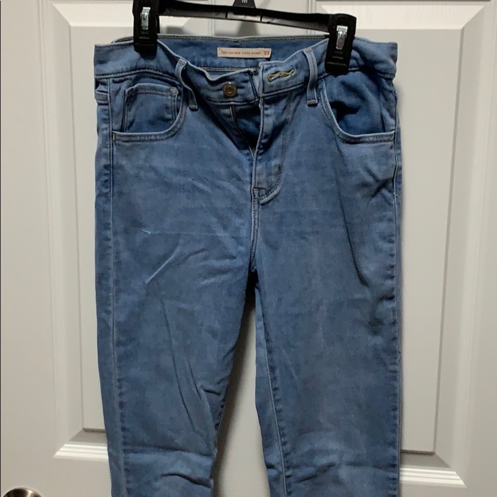 LEVI STRAUSS JEANS SIZE 28